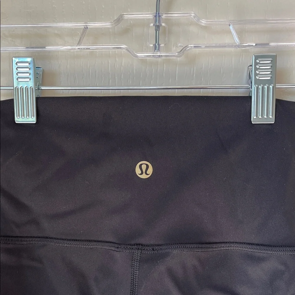 NWT LULULEMON LUNAR NEW YEAR WUNDER UNDER HIGH RISE LEGGING TIGHT - Picture 4 of 6